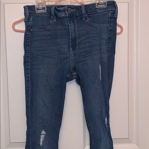 holister Medium wash skinny jeans